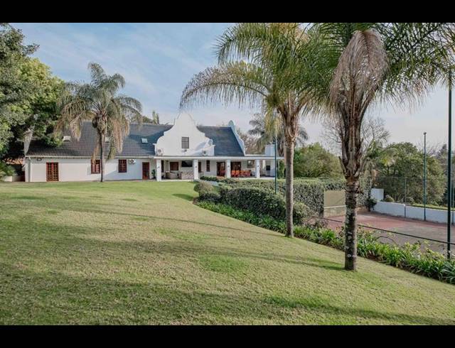 7 BEDROOM HOUSE FOR SALE IN MORELETAPARK